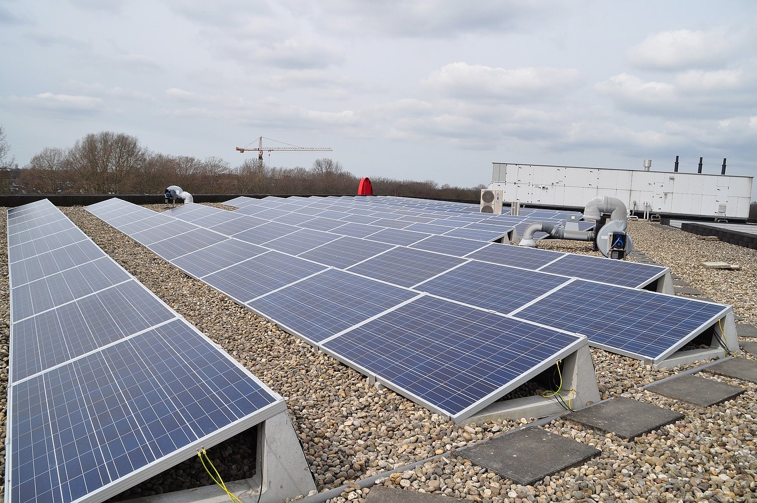Ballastelemente für Photovoltaikmodule auf Flachdächern